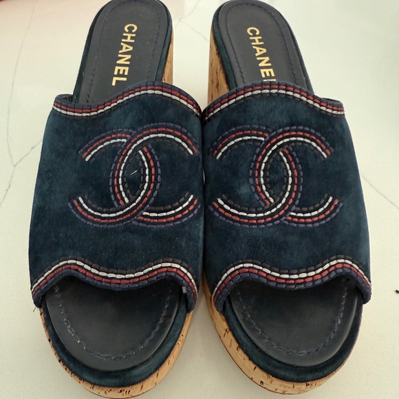Chanel Blue Suede Mules Clogs Cork Platform Wedge Heel 40 - Picture 1 of 10
